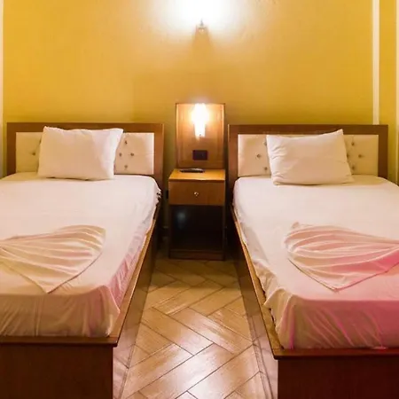 Leone Hotel 3*