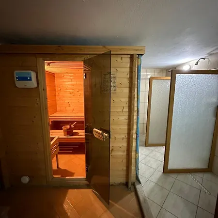 Hotel Leone